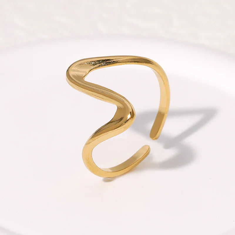 Anillos de acero inoxidable rayas minimalistas